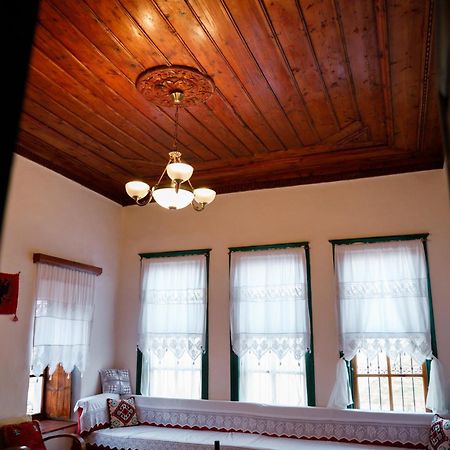 Gjirokastër Guesthouse 1805 מראה חיצוני תמונה