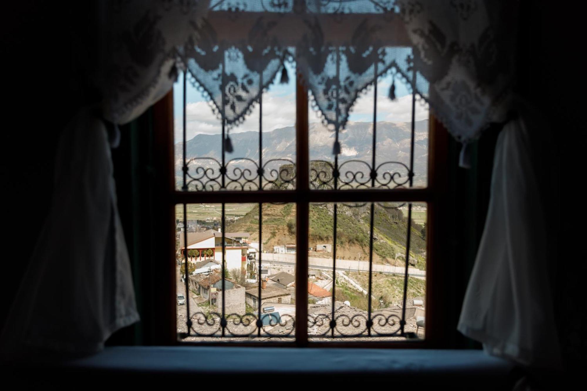 Gjirokastër Guesthouse 1805 מראה חיצוני תמונה