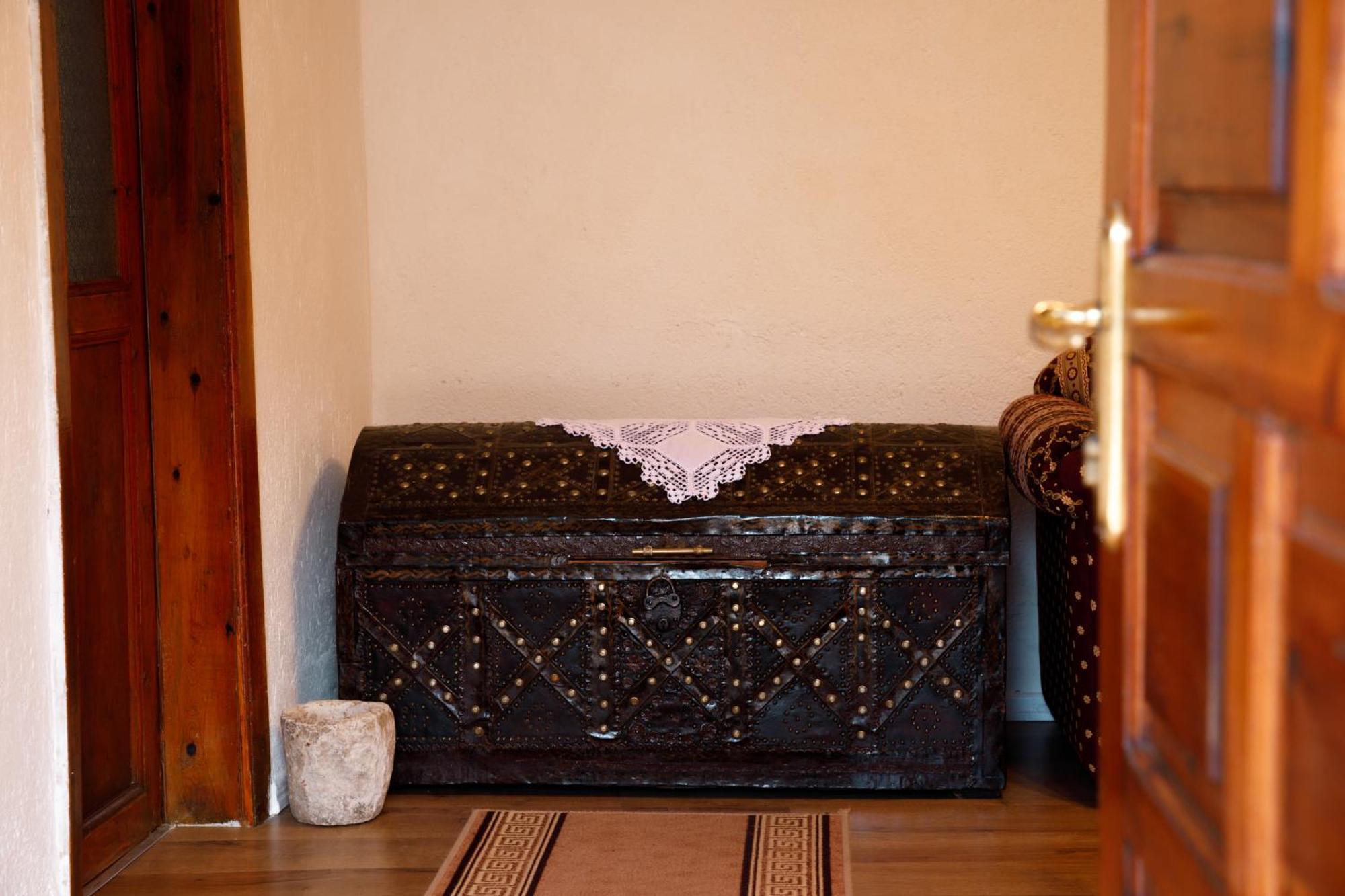 Gjirokastër Guesthouse 1805 מראה חיצוני תמונה