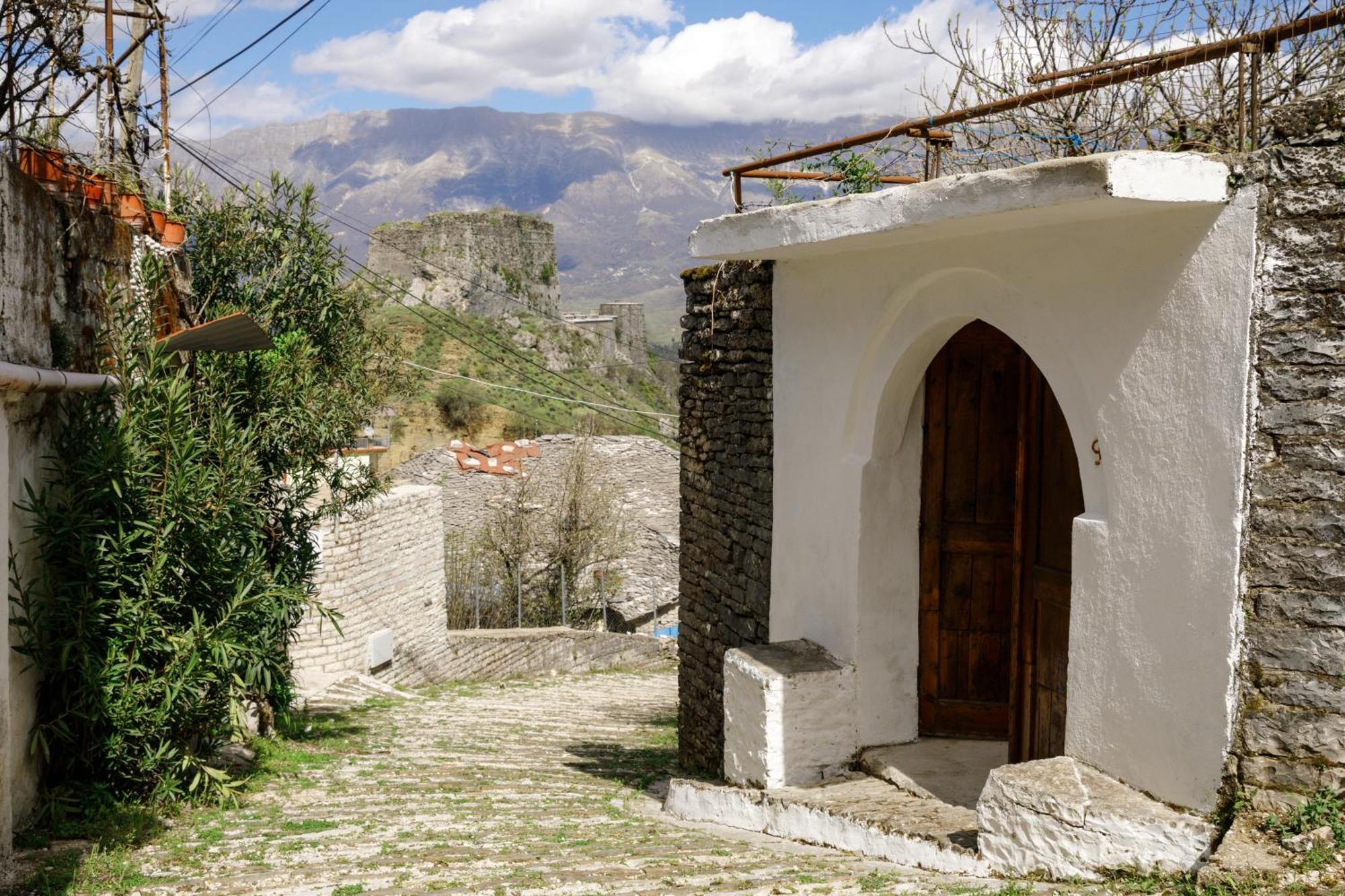Gjirokastër Guesthouse 1805 מראה חיצוני תמונה