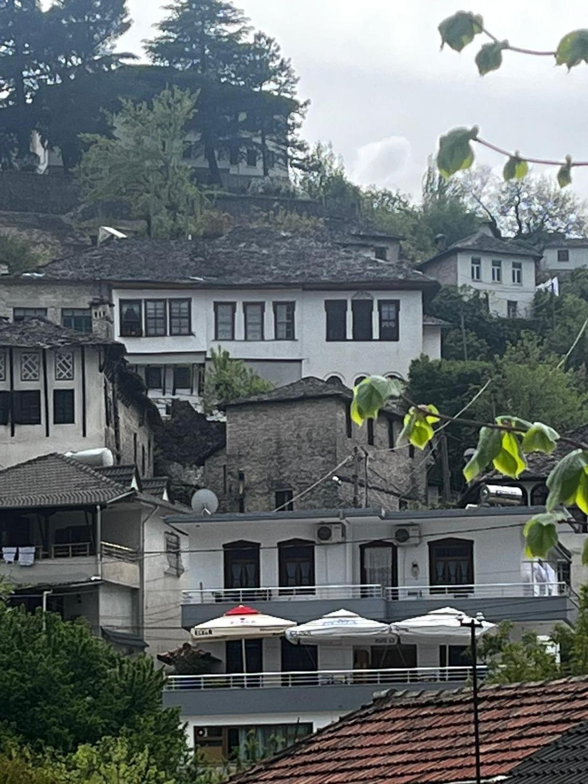 Gjirokastër Guesthouse 1805 מראה חיצוני תמונה