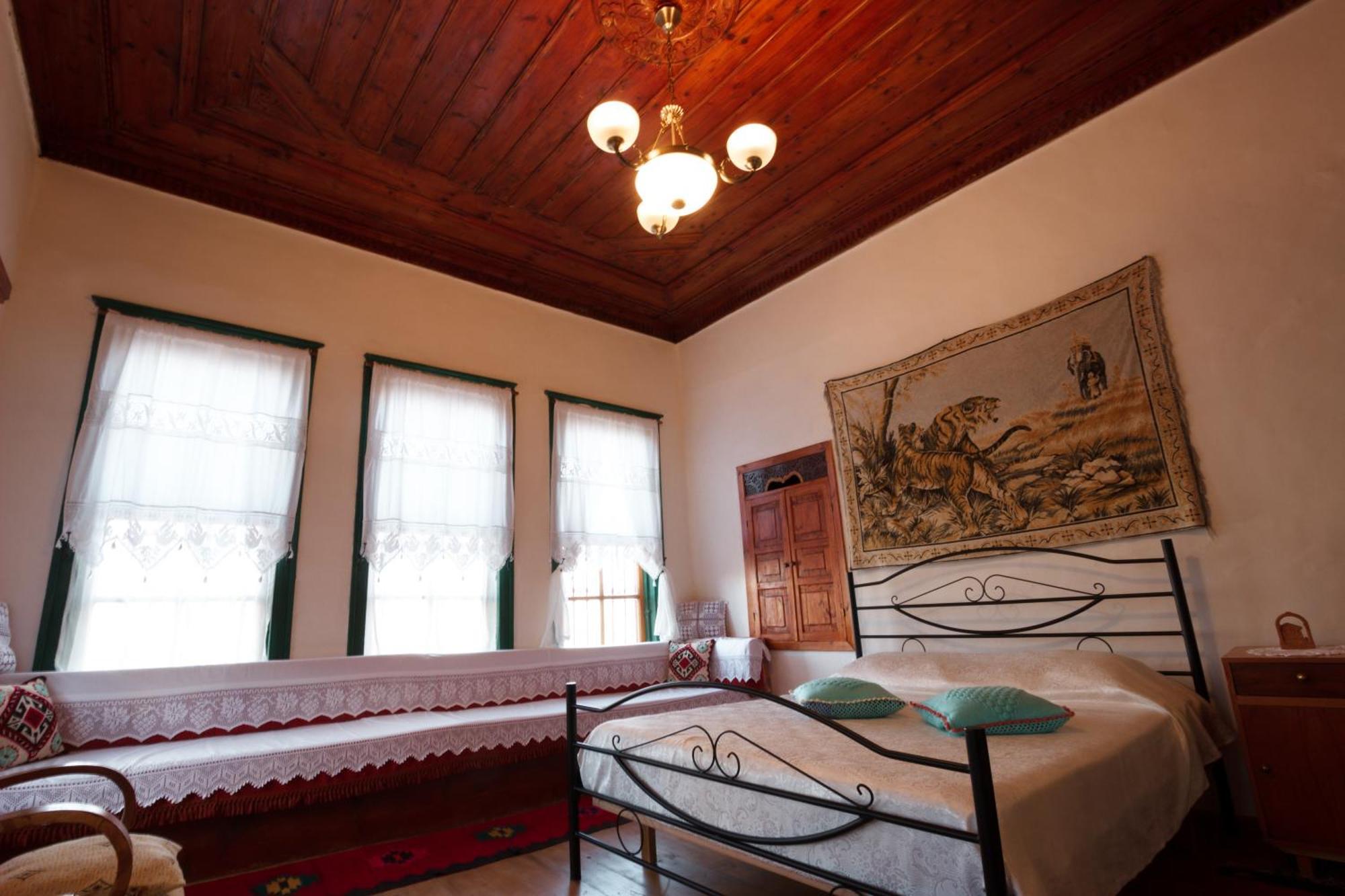 Gjirokastër Guesthouse 1805 מראה חיצוני תמונה
